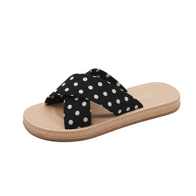 Γυναικείες παντόφλες με σταυρωτά λουράκια