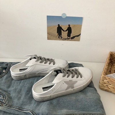 Γυναικεία αθλητικά  παπούτσια με κεντήματα αστέρι