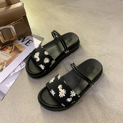 Ženske papuče s platformom i cvjetnim uzorkom