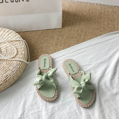 Ležerne ljetne papuče s trakom od eko kože