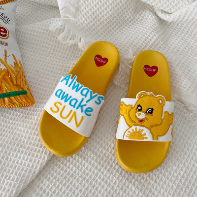 Γυναικείες λαστιχένιες παντόφλες με αρκουδάκι και επίπεδη σόλα