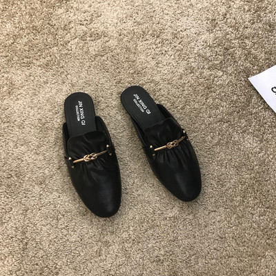 Νέο μοντέλο γυναικείες έκο δρμάτινες παντόφλες με μεταλλική αγκράφα