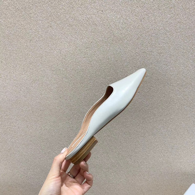 Τρέχουσες γυναικείες έκο δερμάτινες παντόφλες σε διάφορα χρώματα