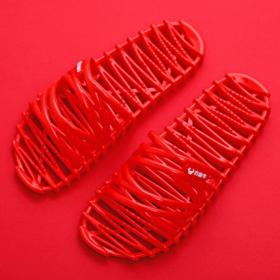 Domaće gumene papuče kroz prste