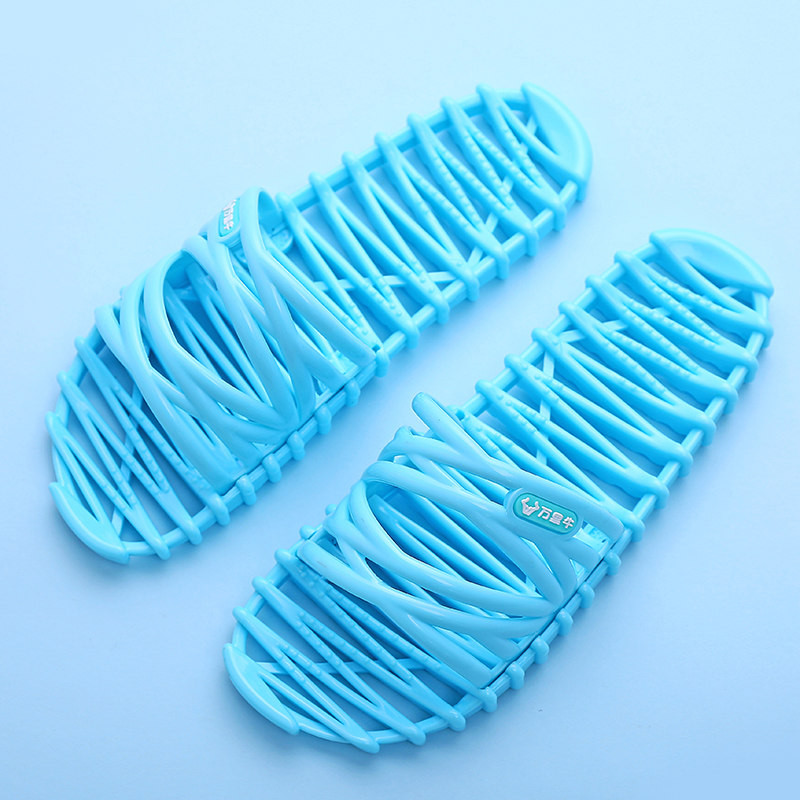 Domaće gumene papuče kroz prste