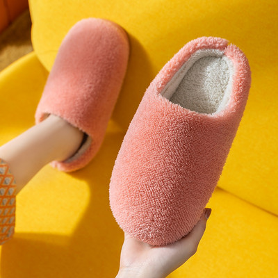 Γυναικείες παντόφλες με ζεστή φόδρα