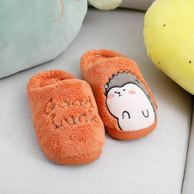 Γυναικείες παντόφλες με ζεστή φόδρα