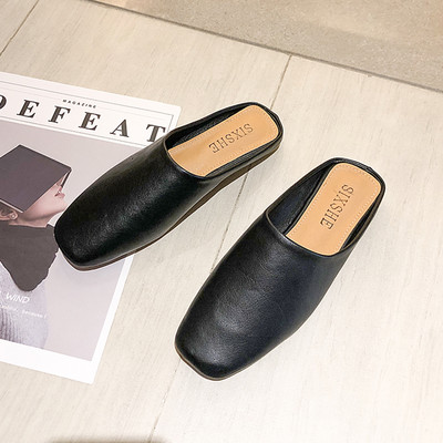 Νέο μοντέλο γυναικείες κλειστές παντόφλες από δέρμα faux με επίπεδη σόλα