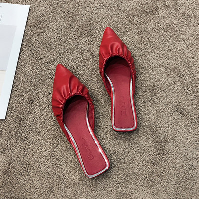 Νέο μοντέλο από παντόφλες από μασίφ δέρμα