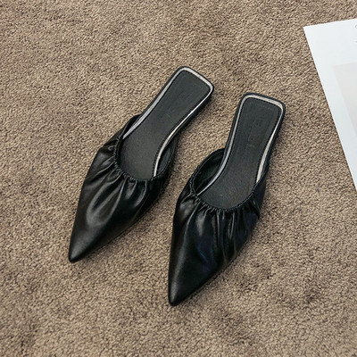 Νέο μοντέλο από παντόφλες από μασίφ δέρμα