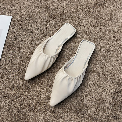 Νέο μοντέλο από παντόφλες από μασίφ δέρμα