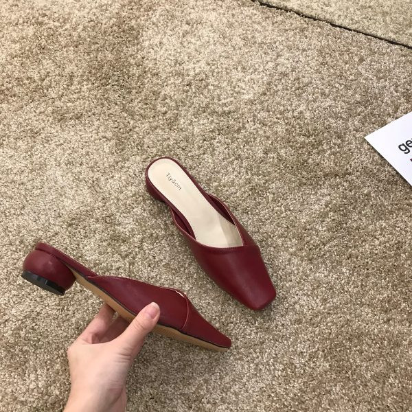 Ženske kožne papuče - dva modela