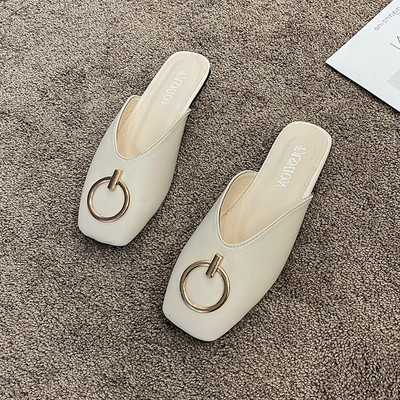 Ženske casual papuče s metalnim elementom u bijeloj, crnoj i smeđoj boji