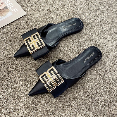 Novi model ženskih papuča na špic sa metalnom kopčom - roze i crne boje