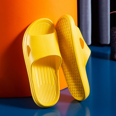 Gumene papuče pogodne za kupaonicu