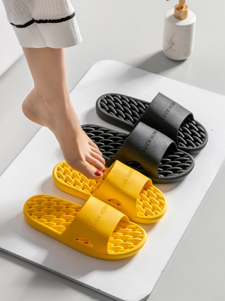 Novi model ženskih papuča sa ravnim đonom