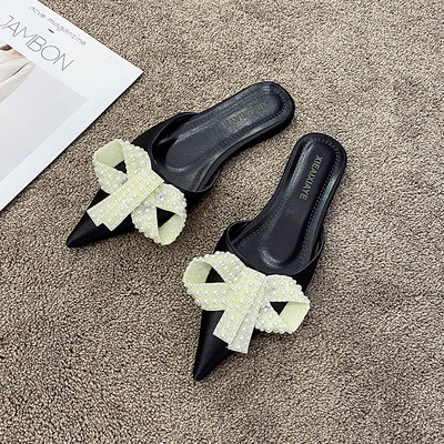 Μοντέρνες γυναικείες παντόφλες με κορδέλα και πέρλες