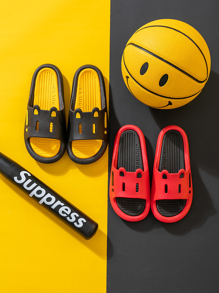 Γυναικείες casual παντόφλες με επίπεδη σόλα σε διαφορετικά χρώματα