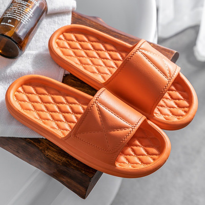 Παντόφλες καουτσούκ με πολύχρωμη εκτύπωση