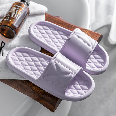 Παντόφλες καουτσούκ με πολύχρωμη εκτύπωση