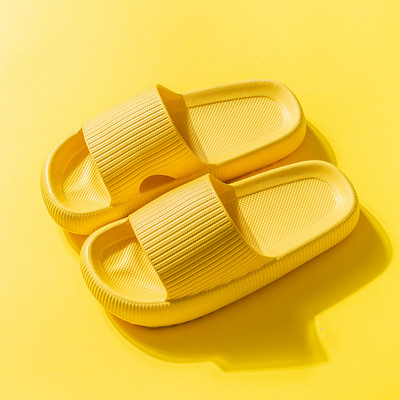 Moteriškos vonios šlepetės – kelių spalvų