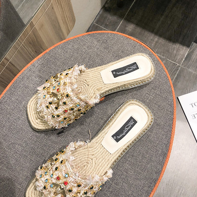ležerne ženske papuče - s kamenčićima i ravnim potplatom