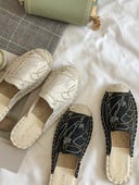 Παντόφλες casual κλειστές με επίπεδη σόλα