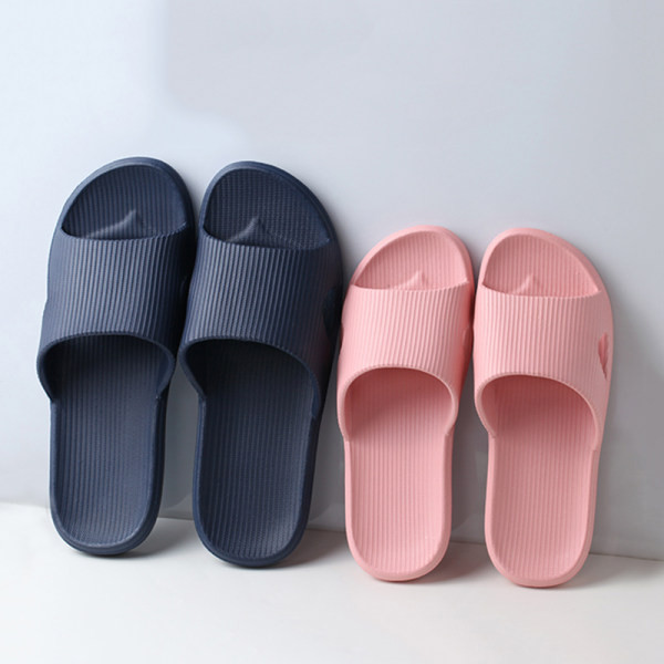 Παντόφλες σπιτιού κατάλληλες για το μπάνιου - κλασικό μοτέλο