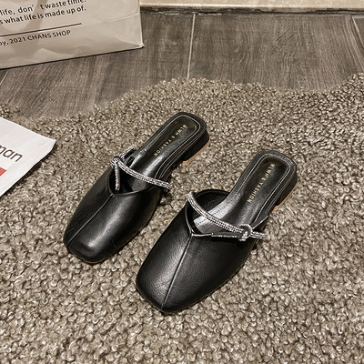 Γυναικείες έκο δερμάτινες παντόφλες με διακοσμητικές πέτρες