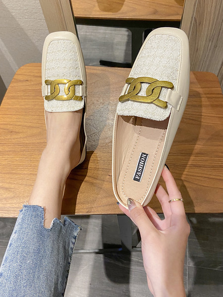 Ženske papuče od umjetne kože u dvije boje