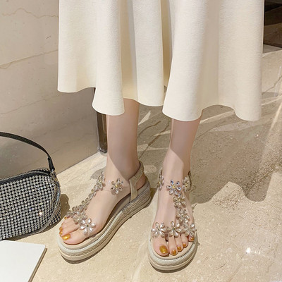 Γυναικεία σανδάλια και λουράκια από σιλικόνη