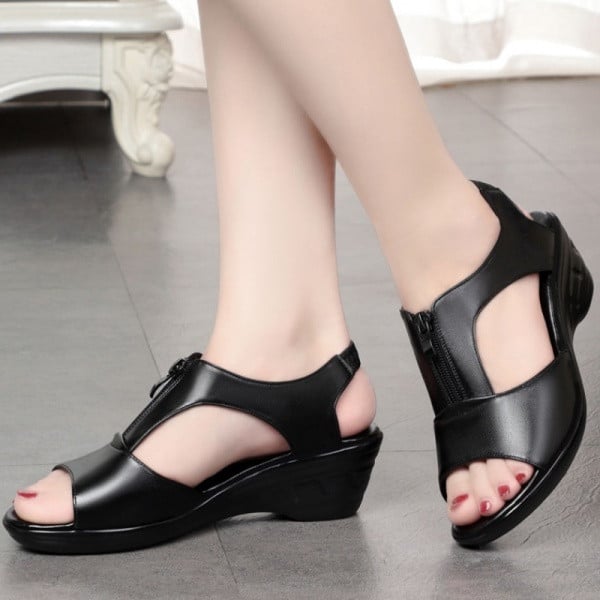 Moteriškos odinės basutės su užtrauktuku