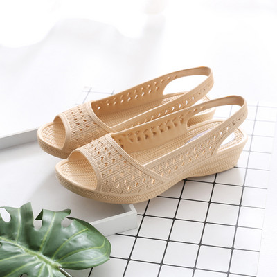 Laisvalaikio guminiai sandalai moterims