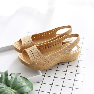 Laisvalaikio guminiai sandalai moterims