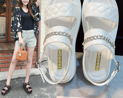 Novi model ženskih sandala od eko kože sa debelim đonom i lancem