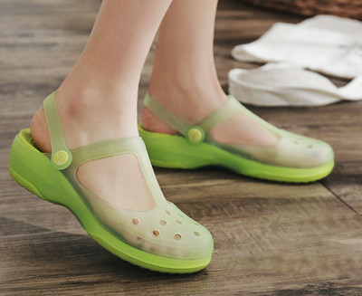 Γυναικεία casual σανδάλια - διάφορα μοντέλα