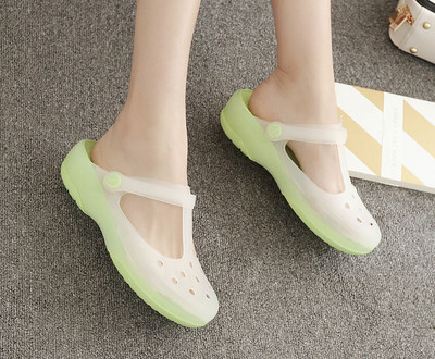 Γυναικεία casual σανδάλια - διάφορα μοντέλα