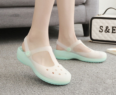 Γυναικεία casual σανδάλια - διάφορα μοντέλα