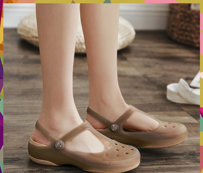 Γυναικεία casual σανδάλια - διάφορα μοντέλα