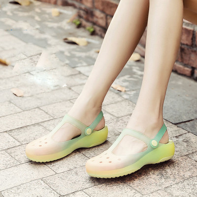 Γυναικεία casual σανδάλια - διάφορα μοντέλα