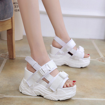 Γυναικεία σανδάλια πλατφόρμας - διάφορα μοντέλα