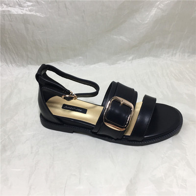 Casual γυναικεία σανδάλια με επίπεδη σόλα και αγκράφα