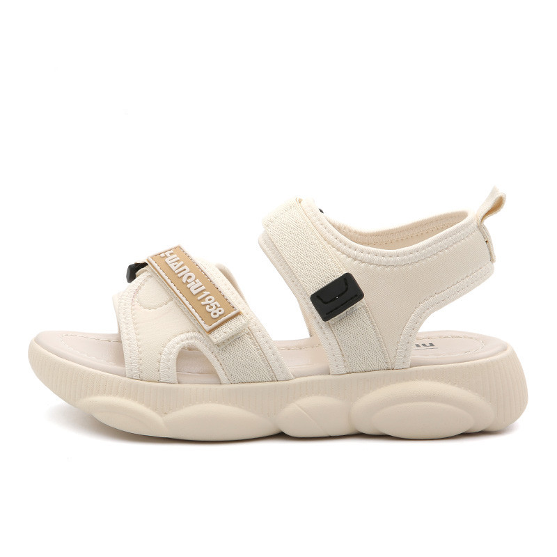 Ženske ležerne sandale s ravnim potplatom - nekoliko modela