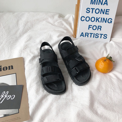 Γυναικεία casual σανδάλια με velcro στερέωση σε μαύρο χρώμα