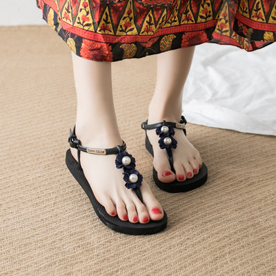 Casual χαμηλά σανδάλια διακοσμημένα με λουλούδια και πέρλες