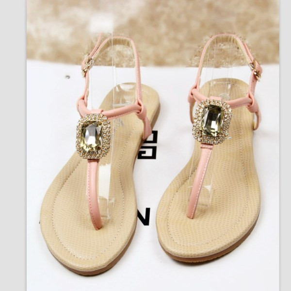 Ženske moderne sandale s ravnim potplatom u bijeloj i crnoj boji