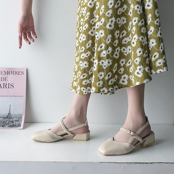 Ženske zatvorene sandale sa kopčom - eko koža