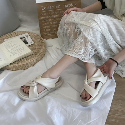 Ženske kožne sandale s ravnim đonom