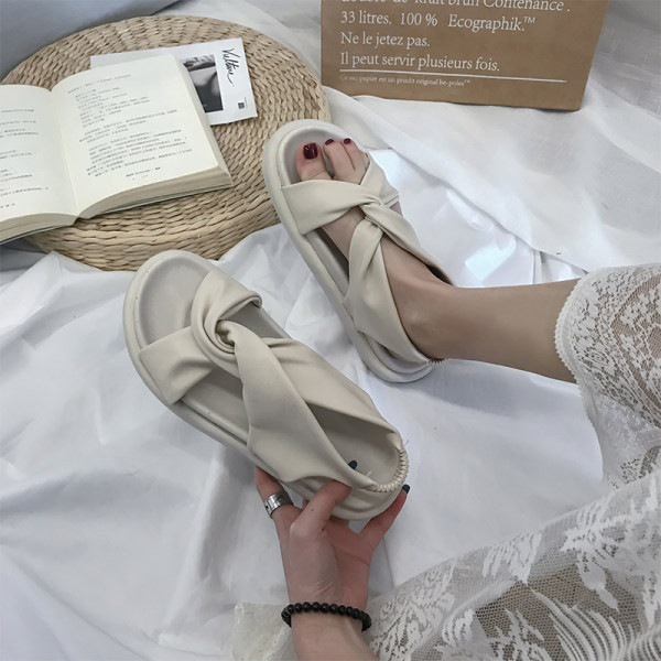 Ženske kožne sandale s ravnim đonom