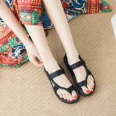 Novi model ljetnih sandala sa tekstilnim trakama